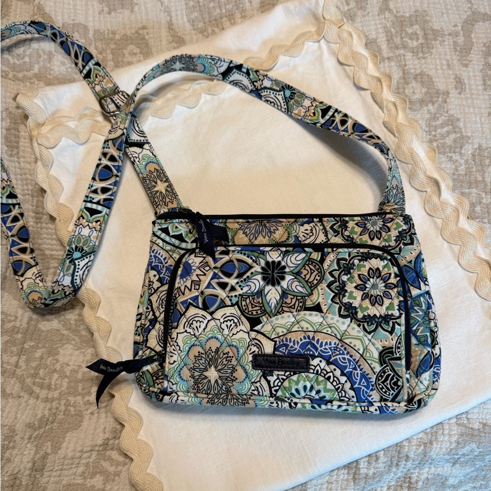 Vera Bradley crossbody bag